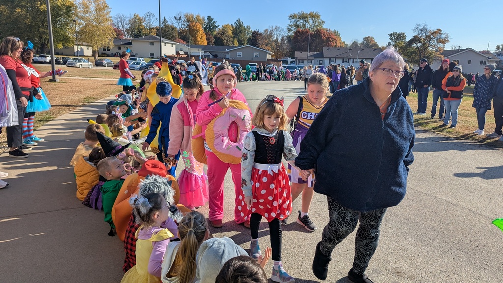 Ekstrand Elementary Halloween Parade