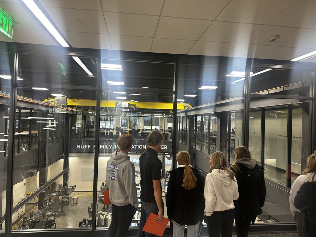 Students touring University of Wisconsin-Platteville