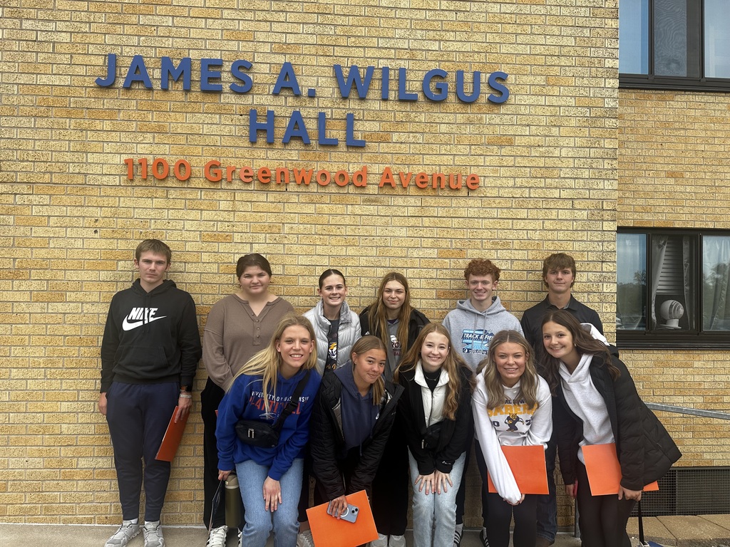Students touring University of Wisconsin-Platteville