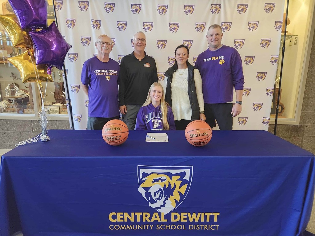 Ava Putman with coaches Jim Hand, Ron O'Brien, Kayla Martens and Mike Hofer