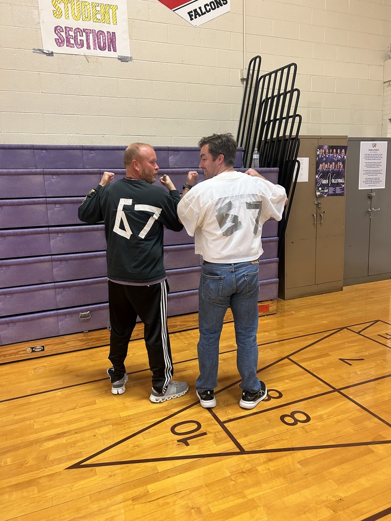 Mr. Small and Mr. Green sporting their 6-7 jersies