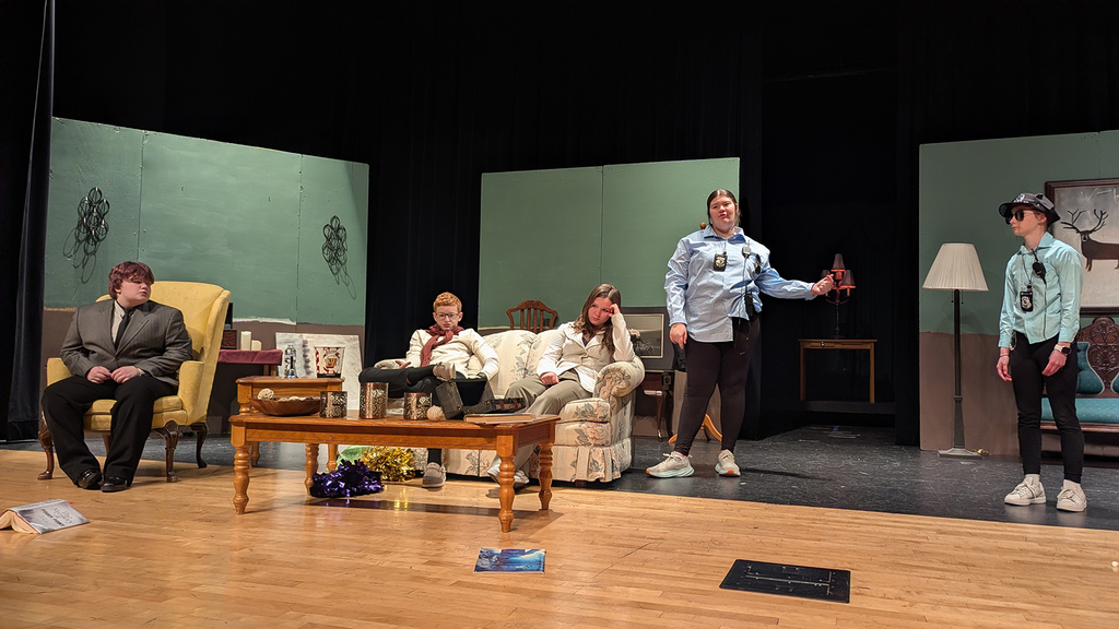 CDMS cast in "It's a Madhouse!"