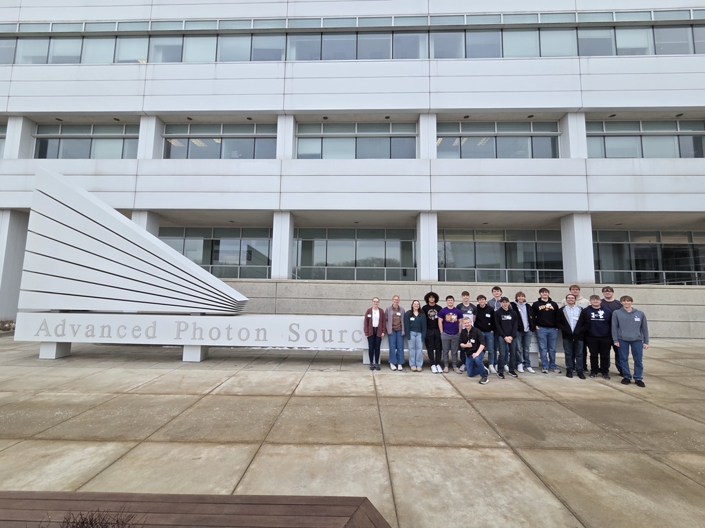 Senior Calculus, Chemistry, and Physics students visited Argonne National Laboratory