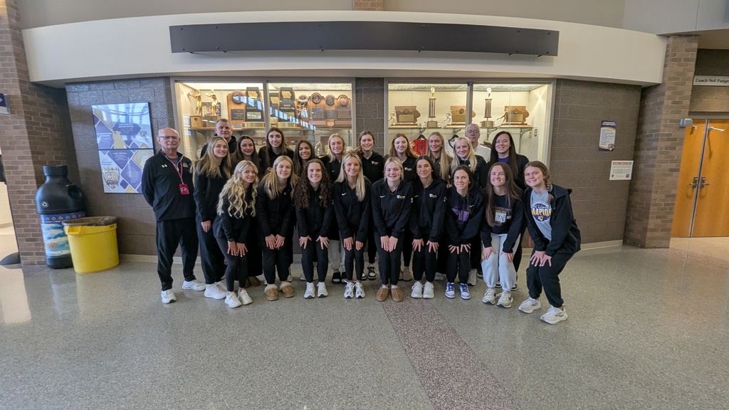 Saber girls basketball team