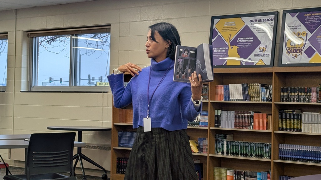 LeUyen Pham discussing how to show emotion through drawings