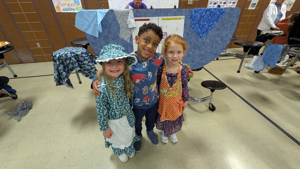 Kindergartners presenting what they learned about colonial trades