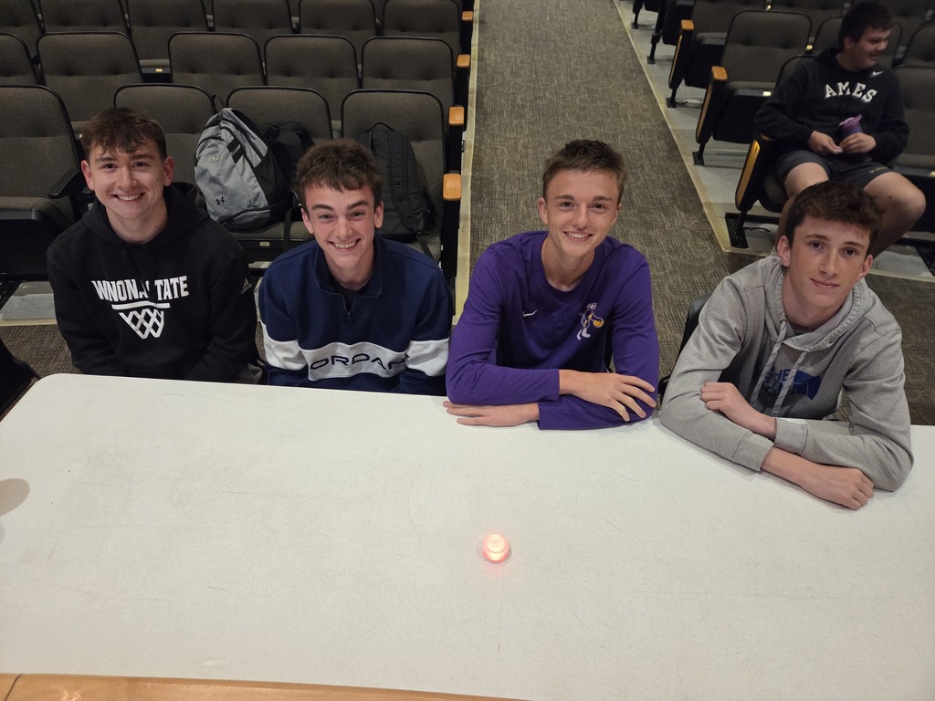 SOPHOMORE TEAM Isaac Smith, Cooper Barber, Liam Watters, Avery Mommsen