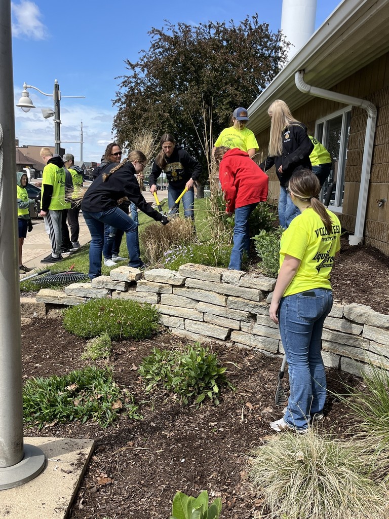 FFA students working on landscaping at Community Center