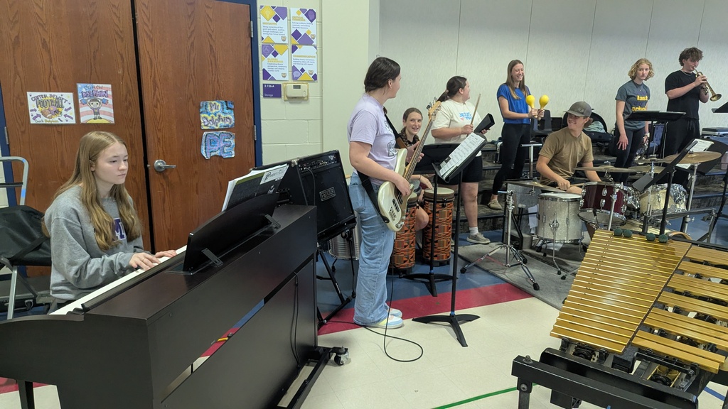 Swingin' Sabers Jazz Band performing at Ekstrand