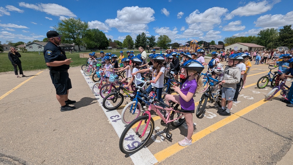 Second graders at the Bike Rodeo