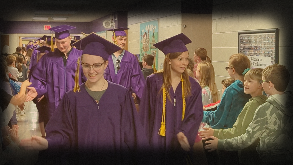Seniors walking through the halls of CDIS on their Farewell Tour