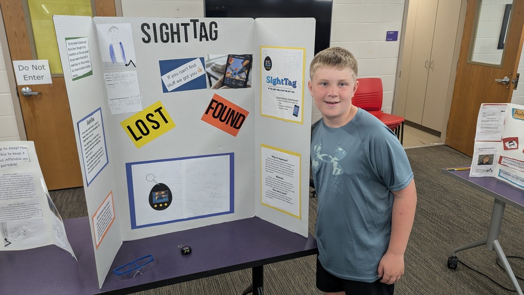 4th graders presenting their inventions at the Invention Convention
