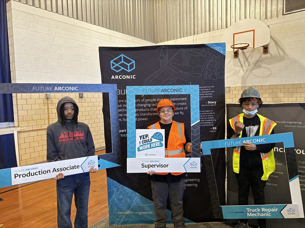 Students attending a manufacturing event at Arconic Learning Center