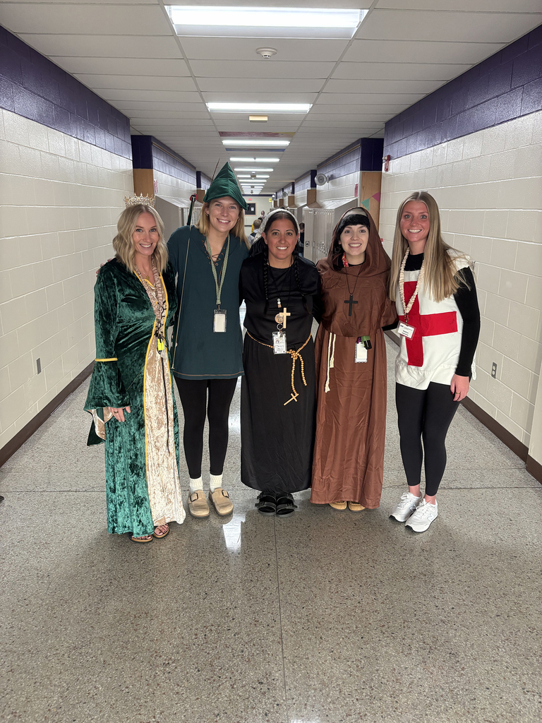 4th grader teachers dressed as medieval characters