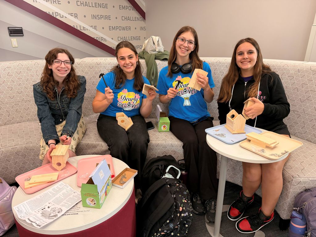 Students working on Birdhouses