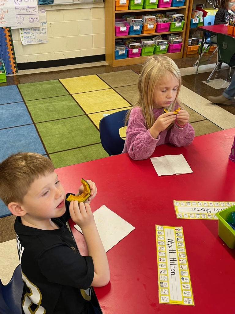 Ms. Sam from Healthy Lincoln County taught first graders about squash and did a taste test.