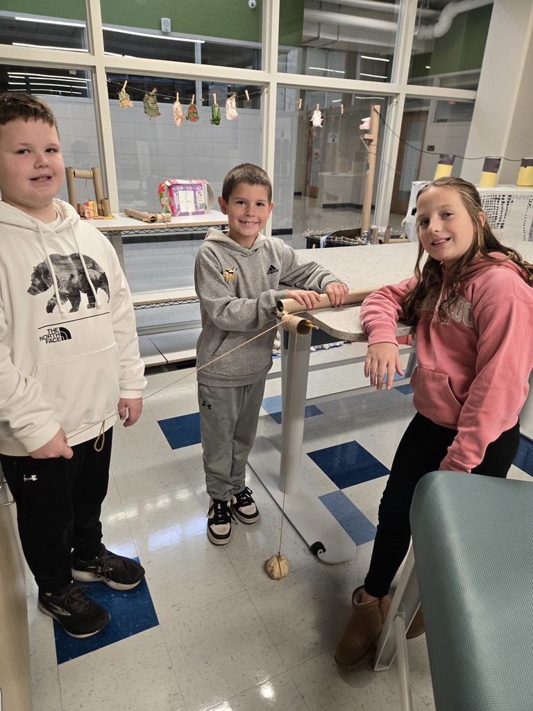 students working on pumpkin stem project
