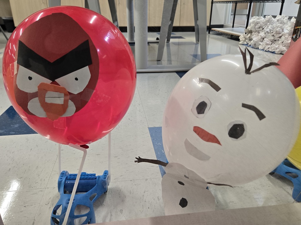 Angry bird and Olaf balloon 