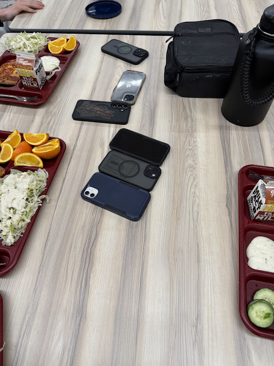 Real Connections > Screen Time during the high school lunch period