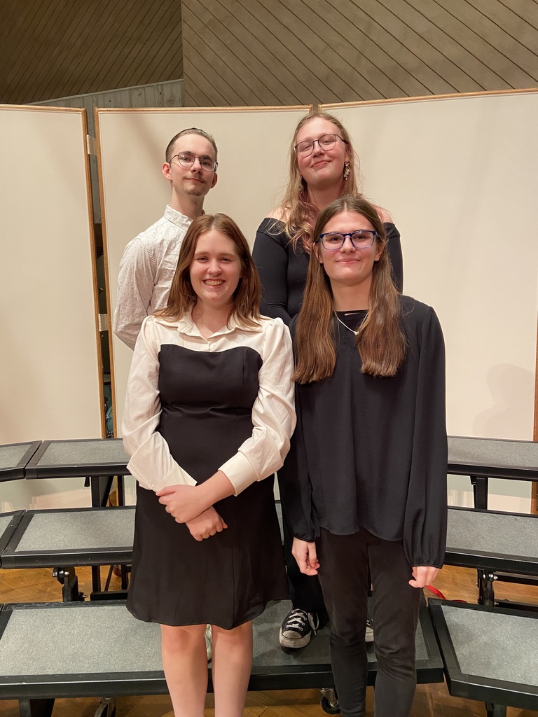 choir students posing for photo