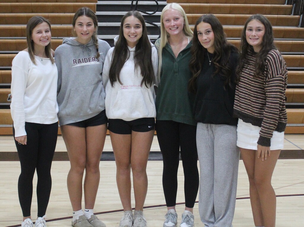2026 Homecoming Queen Candidates Hailey Stender, Katelynn Venske, Vivien Holland, Brenna Parpart, Ava Salomon, Ava Becker