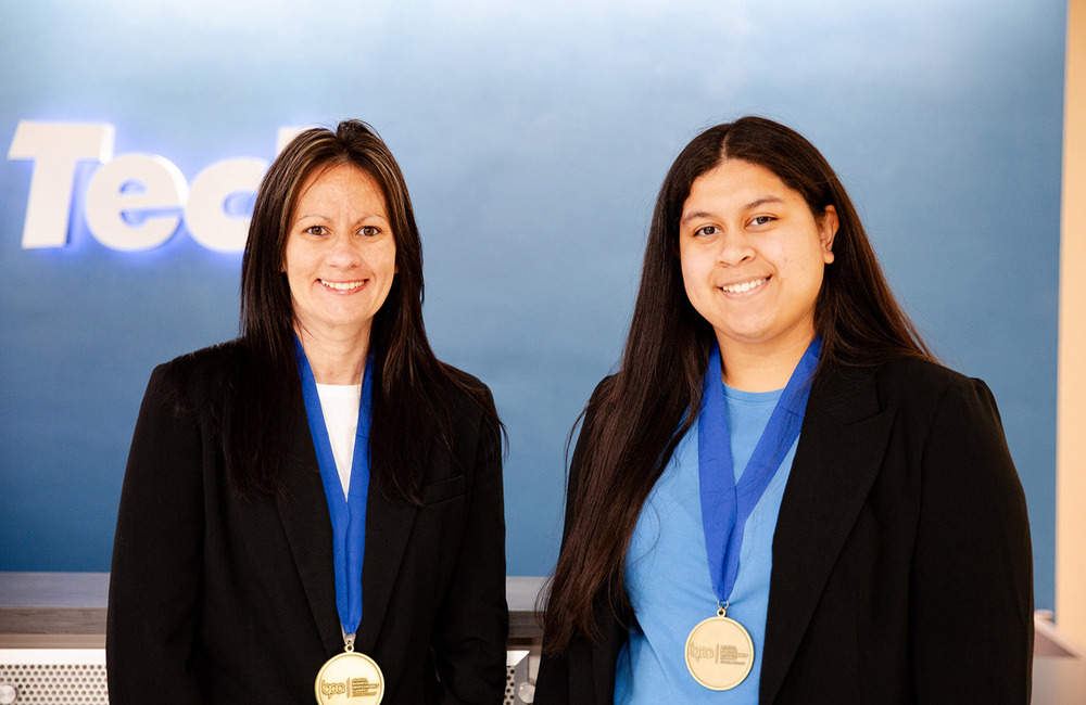 1st place in Presentation Team for postsecondary students is (L-R) Latanna Sasser, Sapulpa; Luna Garcia, Sapulpa.