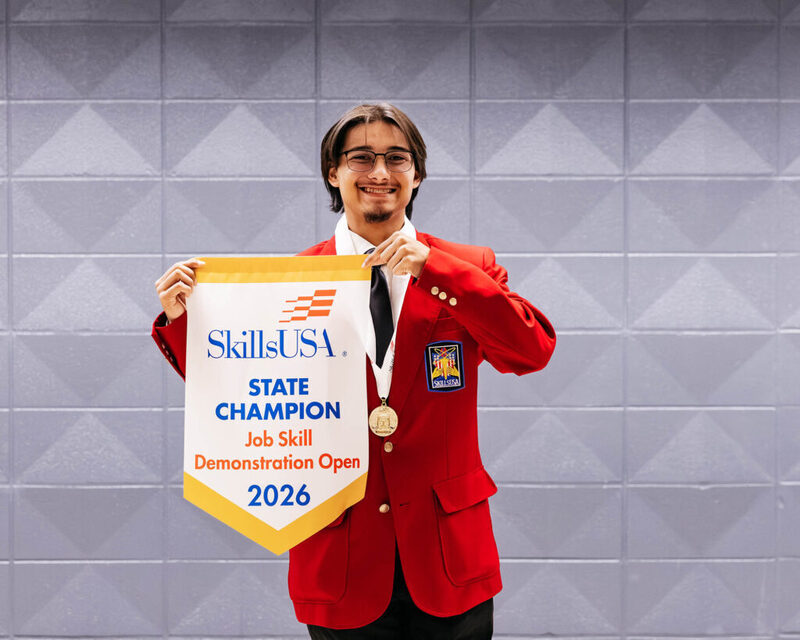Earning 1st place in Job Skill Demo O for secondary students is Demetrius Nunez, Cushing.