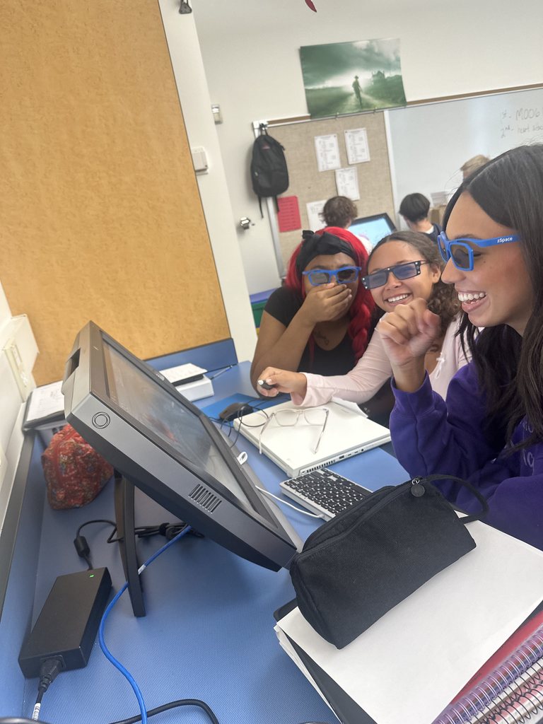 students studying parts of the heart in 3D