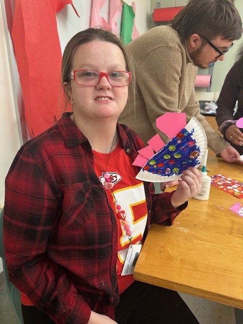 Students from Mr. Organ, Mrs. Schnake, Ms. Witges, and Mrs. Shipley’s classes have had a great time doing art activities together this week!❤️