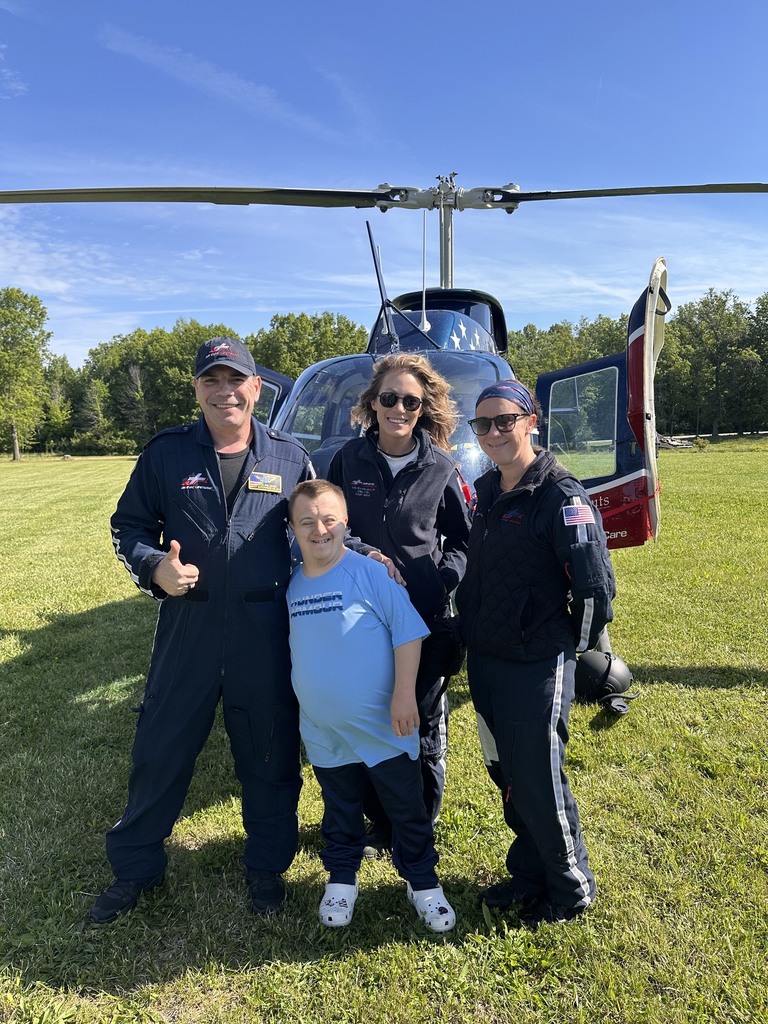 Thank you to AirEvac out of Mt. Vernon for spending their morning with Mrs Bousman’s Health Occ students and telling them about all the exciting careers in flight nursing and paramedics. 