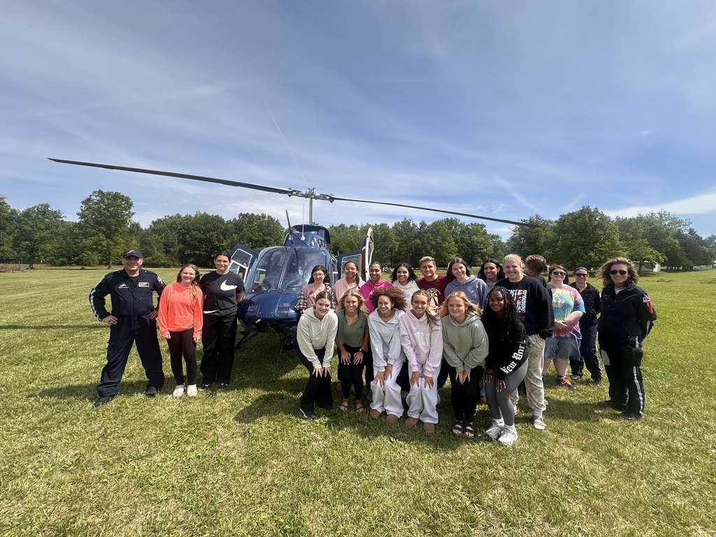 Thank you to AirEvac out of Mt. Vernon for spending their morning with Mrs Bousman’s Health Occ students and telling them about all the exciting careers in flight nursing and paramedics. 