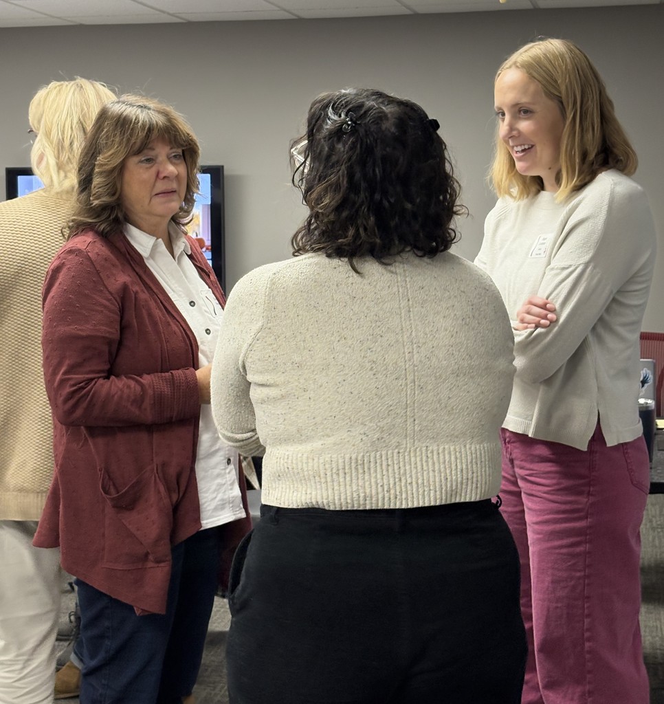 Small group work with Speech Pathologists at CESA 8.