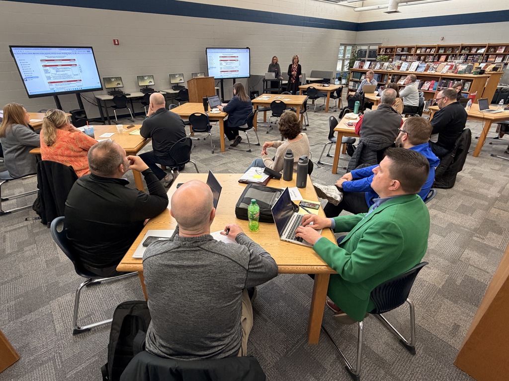 A large group workshop at Crivitz High School