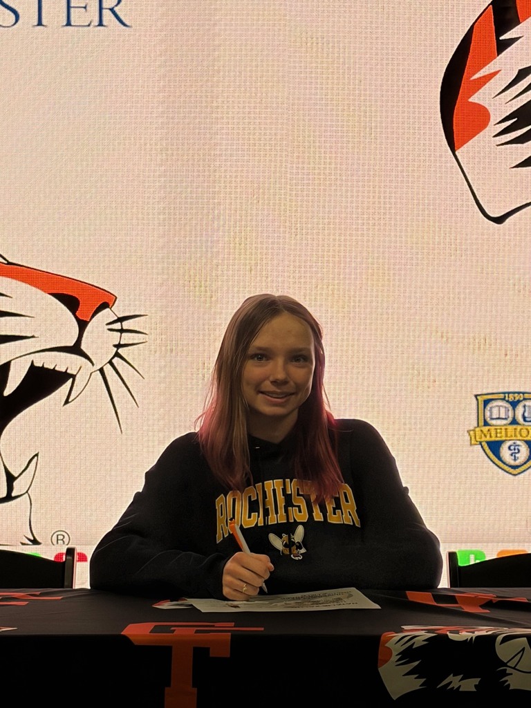 Chagrin Falls Signing day for Senior class athletes