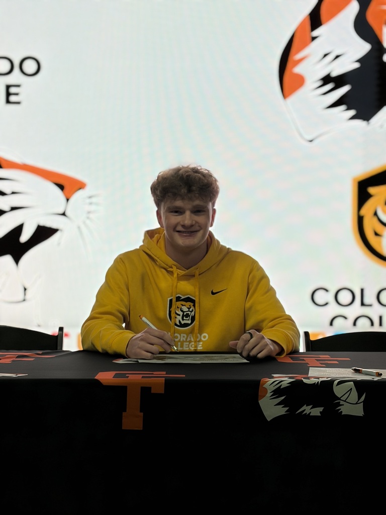 Chagrin Falls Signing day for Senior class athletes