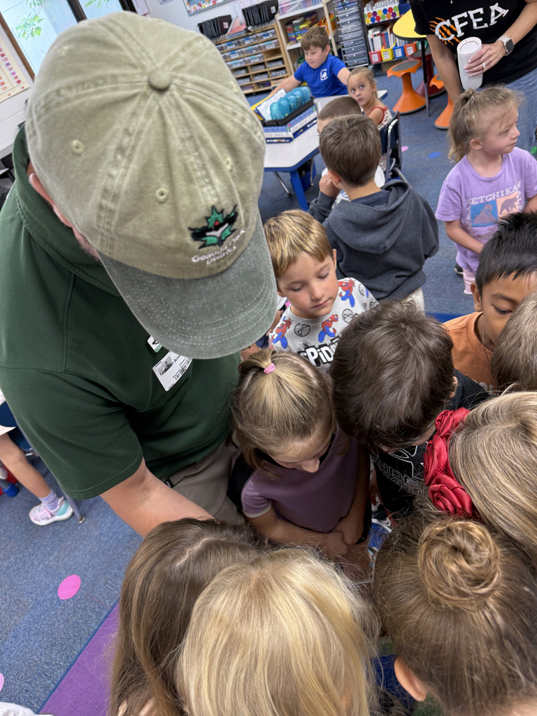 Geauga Park Naturalist visit to 1st grade