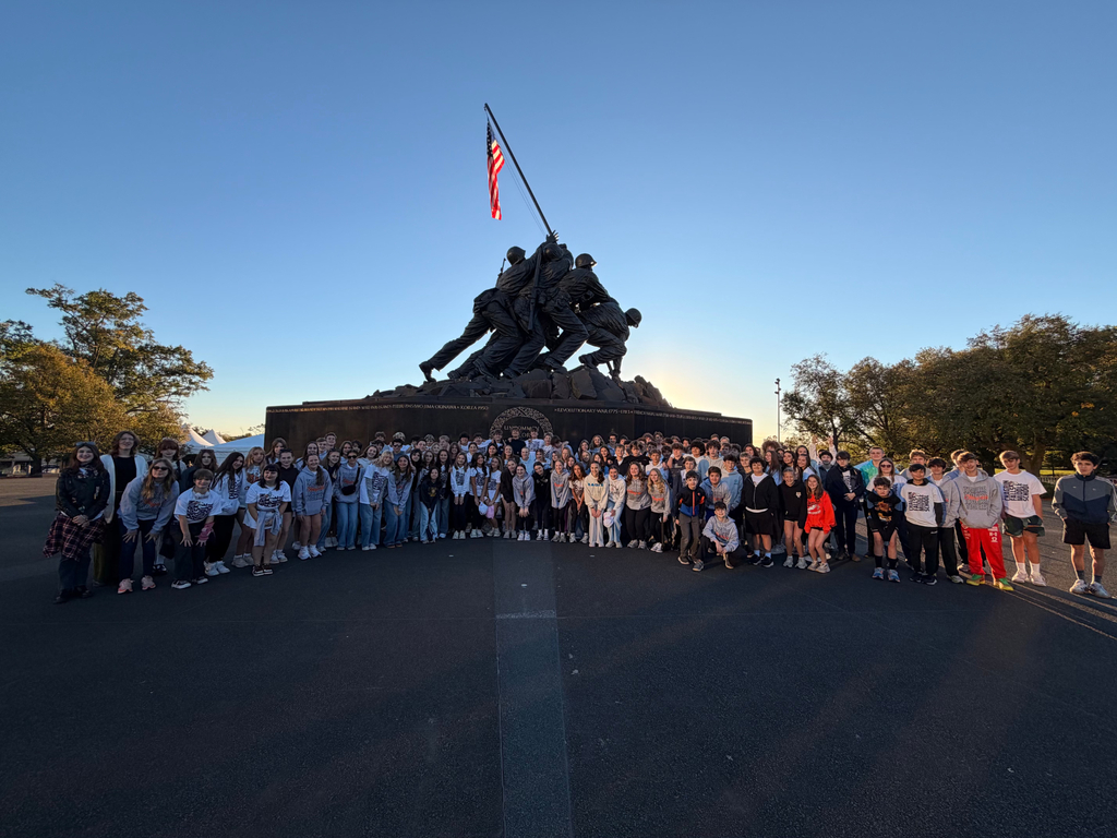 8th grade class in DC
