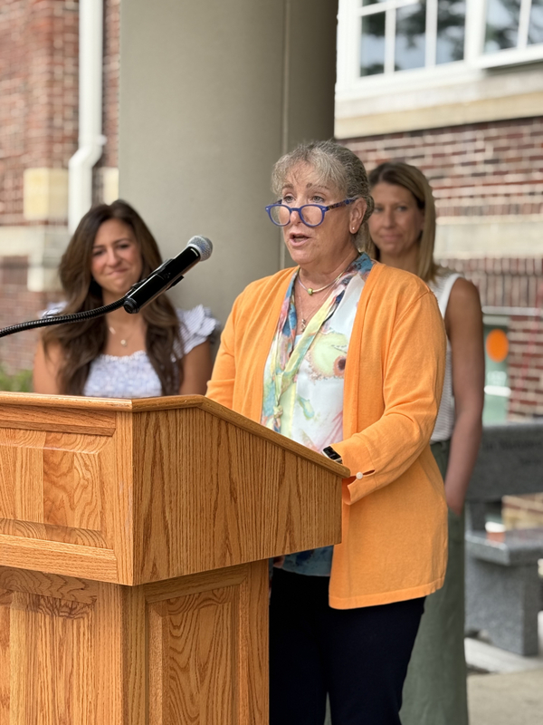 Chagrin Falls Schools Dedicates Bench in Memory of Katy Brent