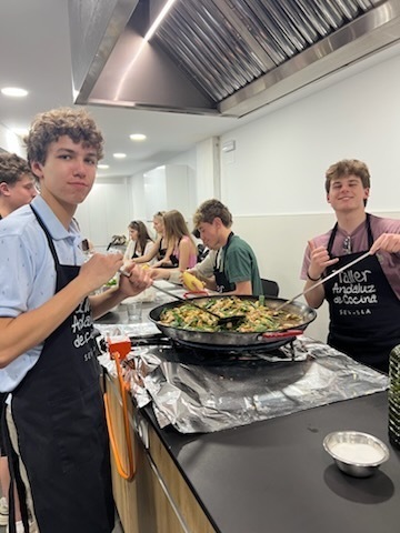 Chagrin Falls High School Students Immerse in Spanish Culture During Time Abroad