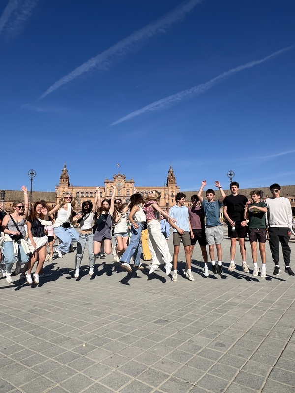 Chagrin Falls High School Students Immerse in Spanish Culture During Time Abroad