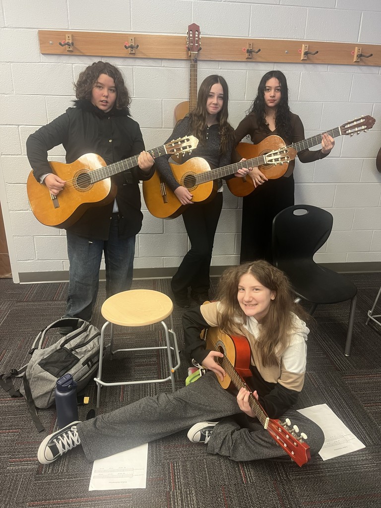 Strumming, smiling, and sounding amazing — our 5th & 6th grade students rock the guitar and ukulele! 🎶