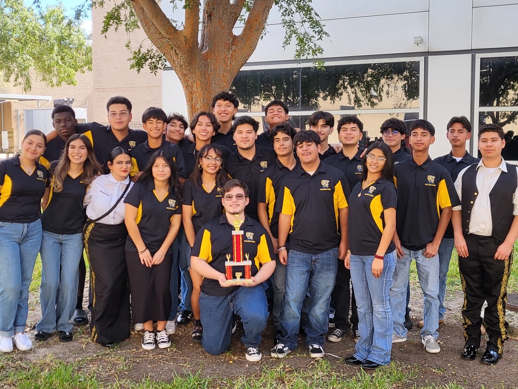 CHS Mariachi Band with trophy