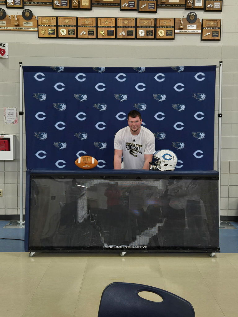 Brady Alonzo signing