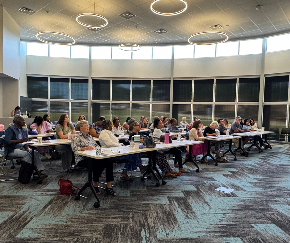 We're keeping the back-to-school energy going as we welcome back our amazing substitute team! Your dedication, flexibility, and support help make Chapel Hill ISD a great place to learn, and we're excited to kick off another fantastic year together. We'll see you soon, Bulldogs! 💙🐾 #ChapelHillISD #BulldogPride
