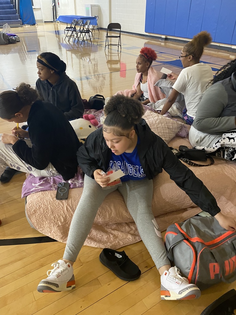 Our Charles City Panthers truly kicked off senior year in style! The Class of 2026 spent the night at school for our Senior Lock-In, and the energy was unmatched 💙💛 From games and music to movies, snacks, and late-night laughs — our seniors made memories that will carry them all the way to graduation. A huge thank-you to our incredible staff and deputies for making this safe, fun celebration possible! The excitement continued bright and early with our Senior Parent Breakfast, where families helped cheer on our seniors as they begin their final year of high school. Here’s to a year full of success, unity, and Panther Pride! Class of 2026 — it’s your time! 🐾🎓 #CCHSPanthers #SeniorLockIn2025 #ClassOf2026