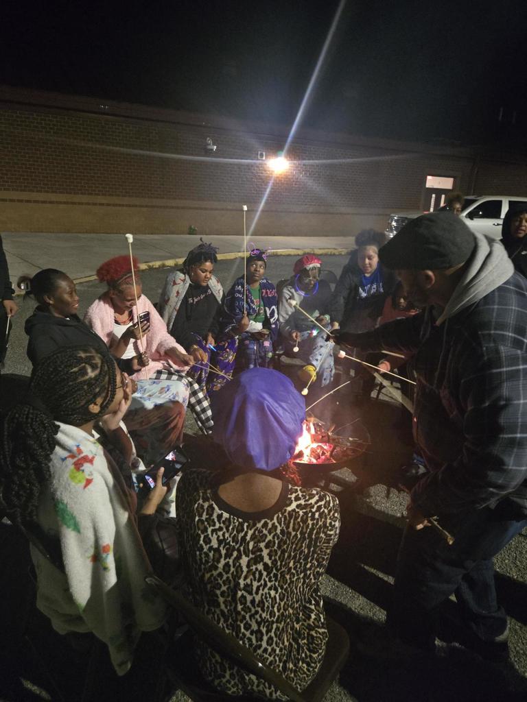 Our Charles City Panthers truly kicked off senior year in style! The Class of 2026 spent the night at school for our Senior Lock-In, and the energy was unmatched 💙💛 From games and music to movies, snacks, and late-night laughs — our seniors made memories that will carry them all the way to graduation. A huge thank-you to our incredible staff and deputies for making this safe, fun celebration possible! The excitement continued bright and early with our Senior Parent Breakfast, where families helped cheer on our seniors as they begin their final year of high school. Here’s to a year full of success, unity, and Panther Pride! Class of 2026 — it’s your time! 🐾🎓 #CCHSPanthers #SeniorLockIn2025 #ClassOf2026