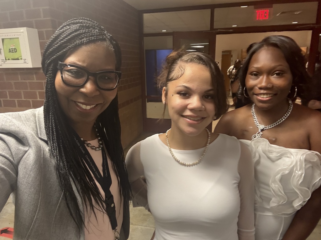 🎓 Senior Convocation 🎓 A special occasion for our graduates to come together, reflect, and celebrate their hard work, growth, and achievements—while being honored as they prepare to begin a new chapter beyond high school. 💙💛 #CCHS #SeniorConvocation #PantherPride