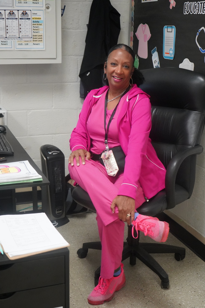 💗 Glymont Goes Pink 💗  Our school community is proud to wear pink in recognition of Breast Cancer Awareness Month. Today, we honor the strength of survivors, celebrate hope, and raise awareness for a cause that touches so many lives. 🎀 #GlymontGoesPink #BreastCancerAwareness