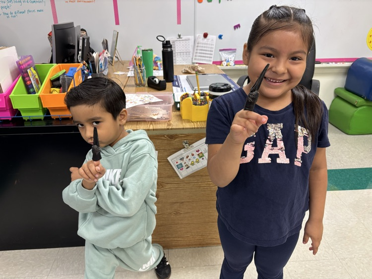 These are our scary sound fingers!
