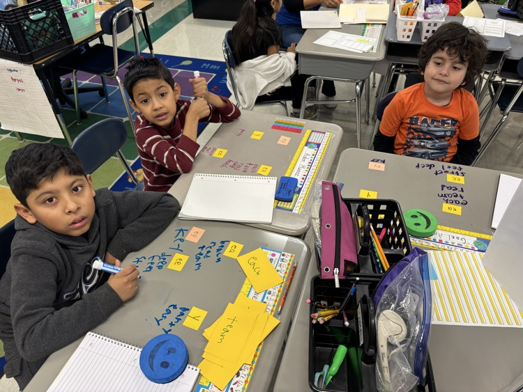 word sorting by long e pattern 